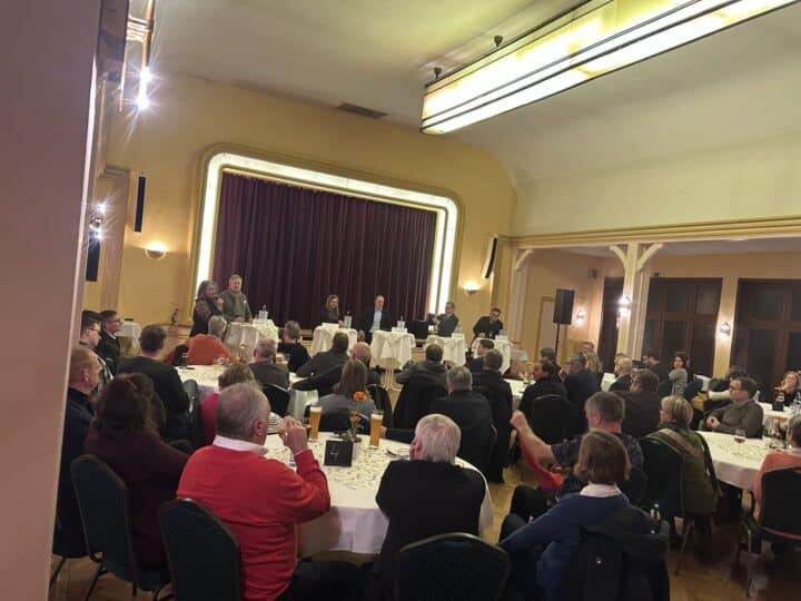 Wirtschaft trifft Politik0002